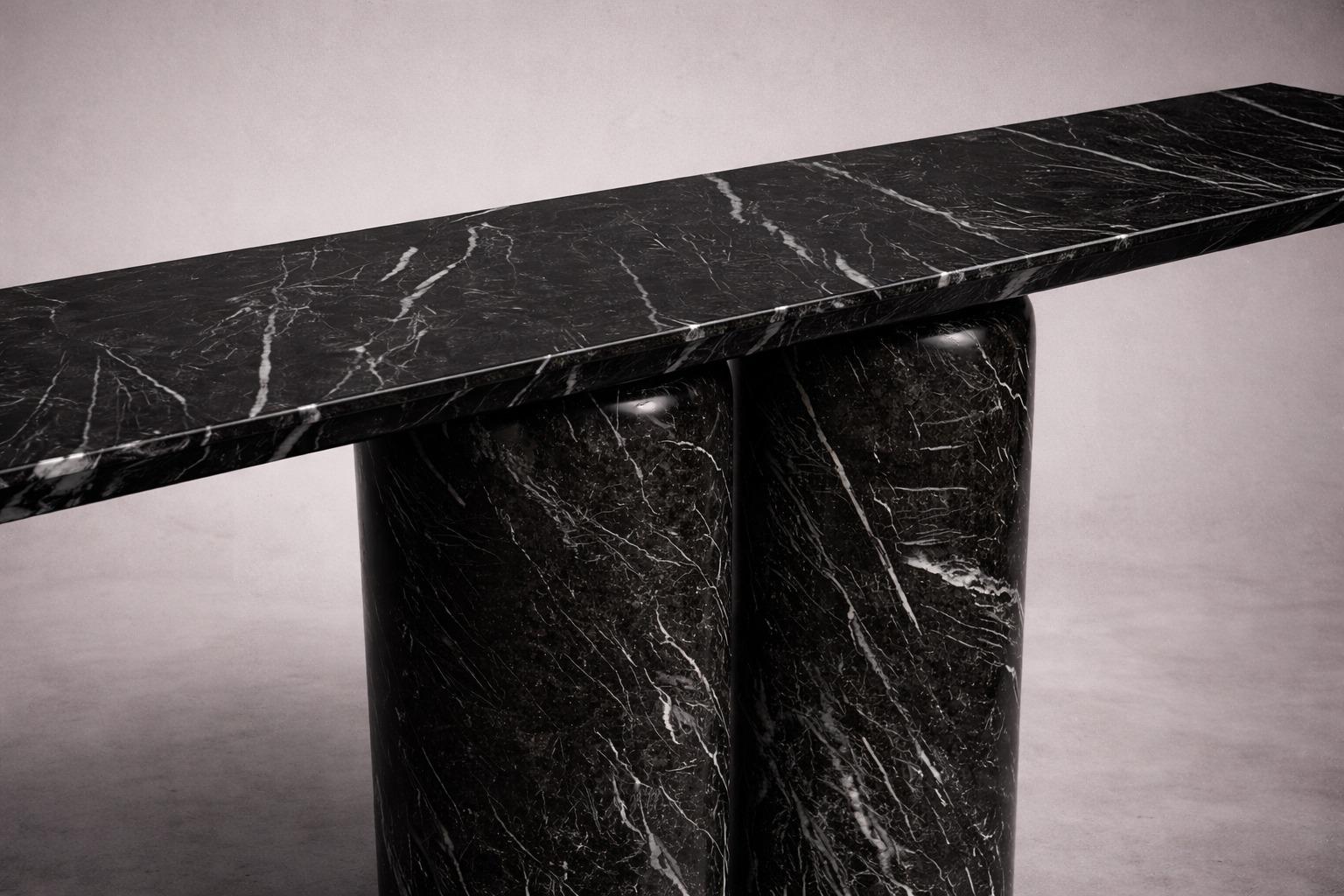 Bullet Alexander Schwarzer Marmor-Konsolentisch