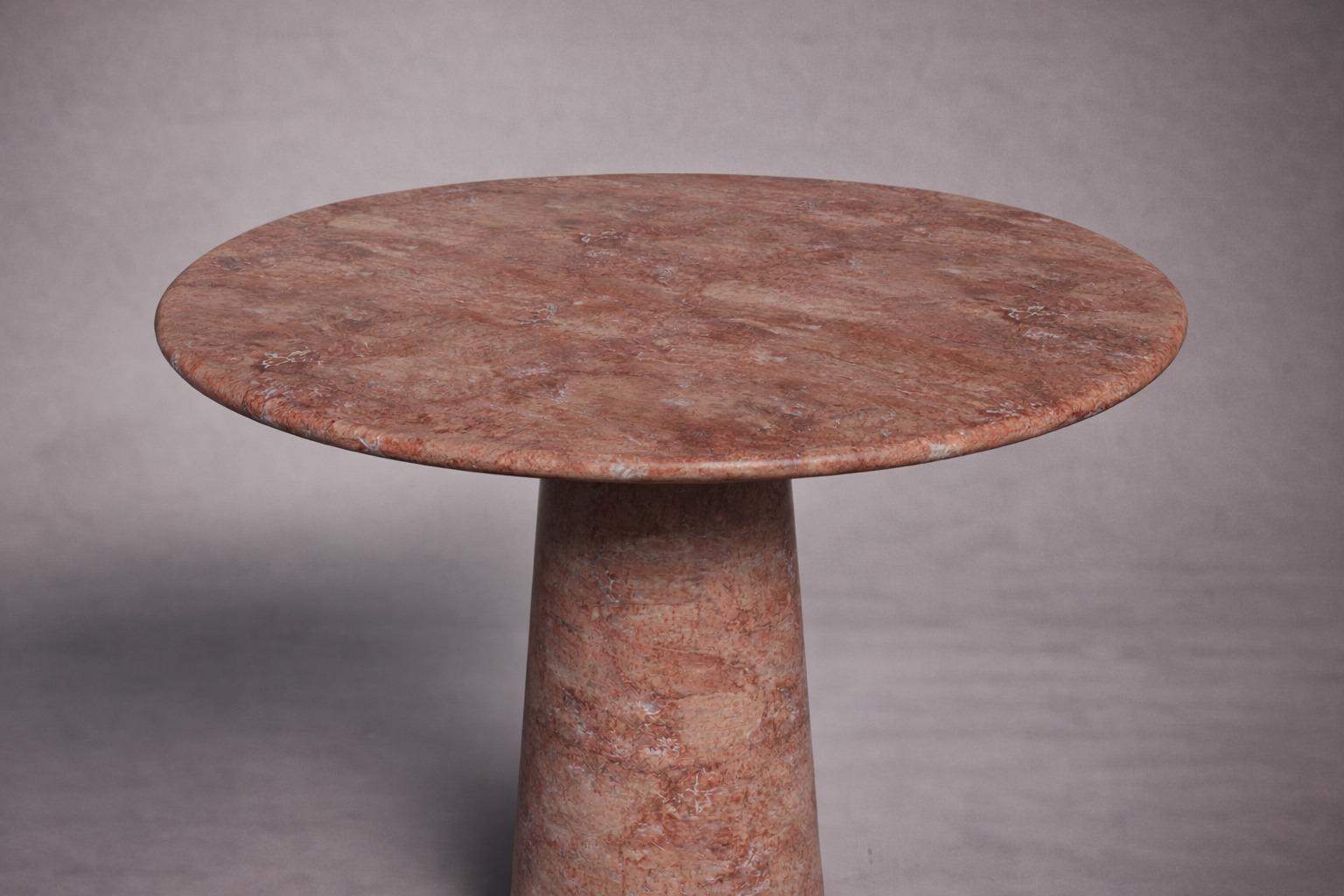 Le Cou Red Travertine Round Table