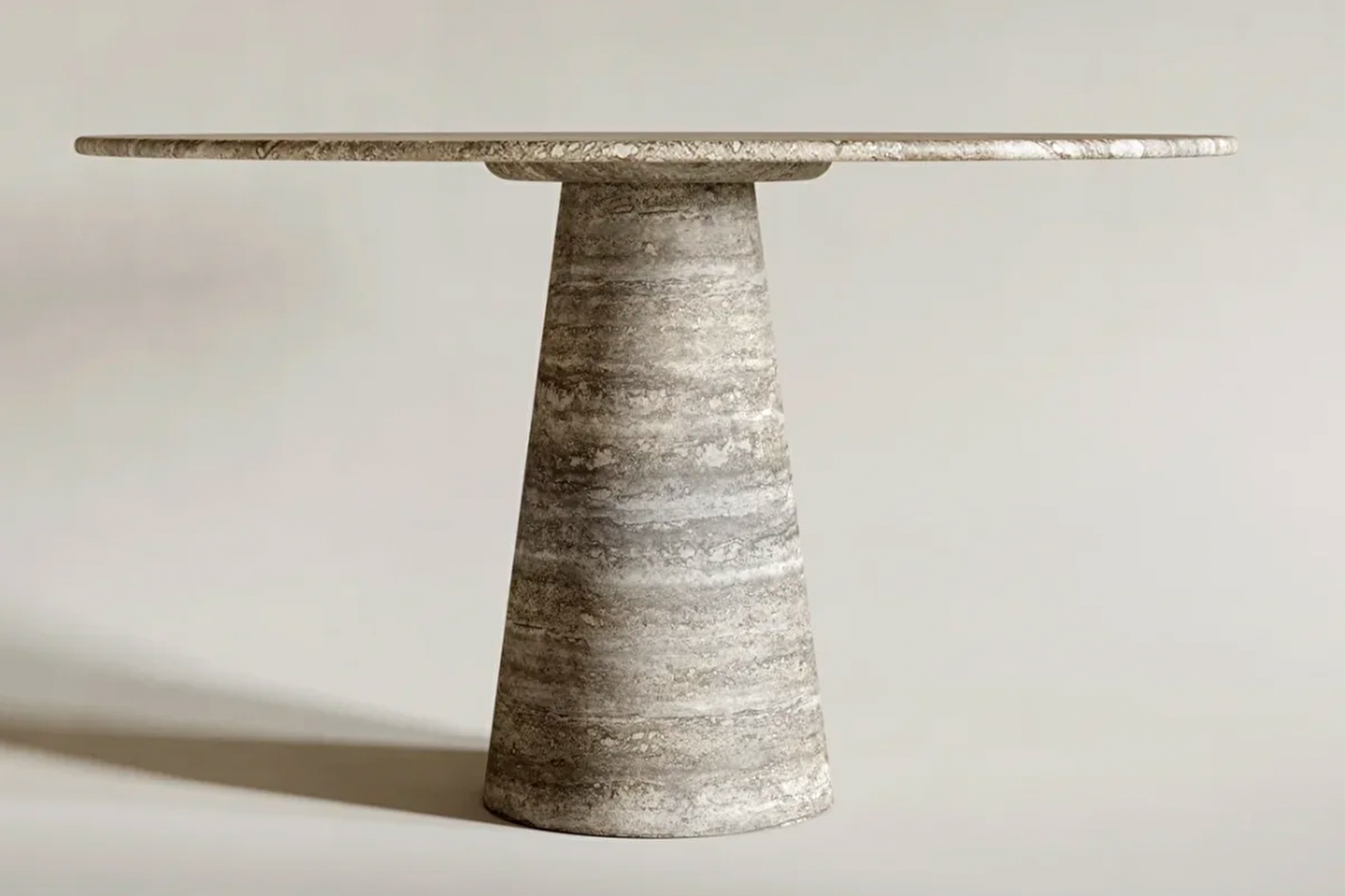 Mistline Travertine Round Table