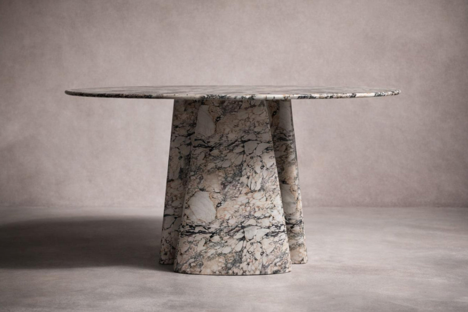 Guasha Calacatta Viola Marble Round Table