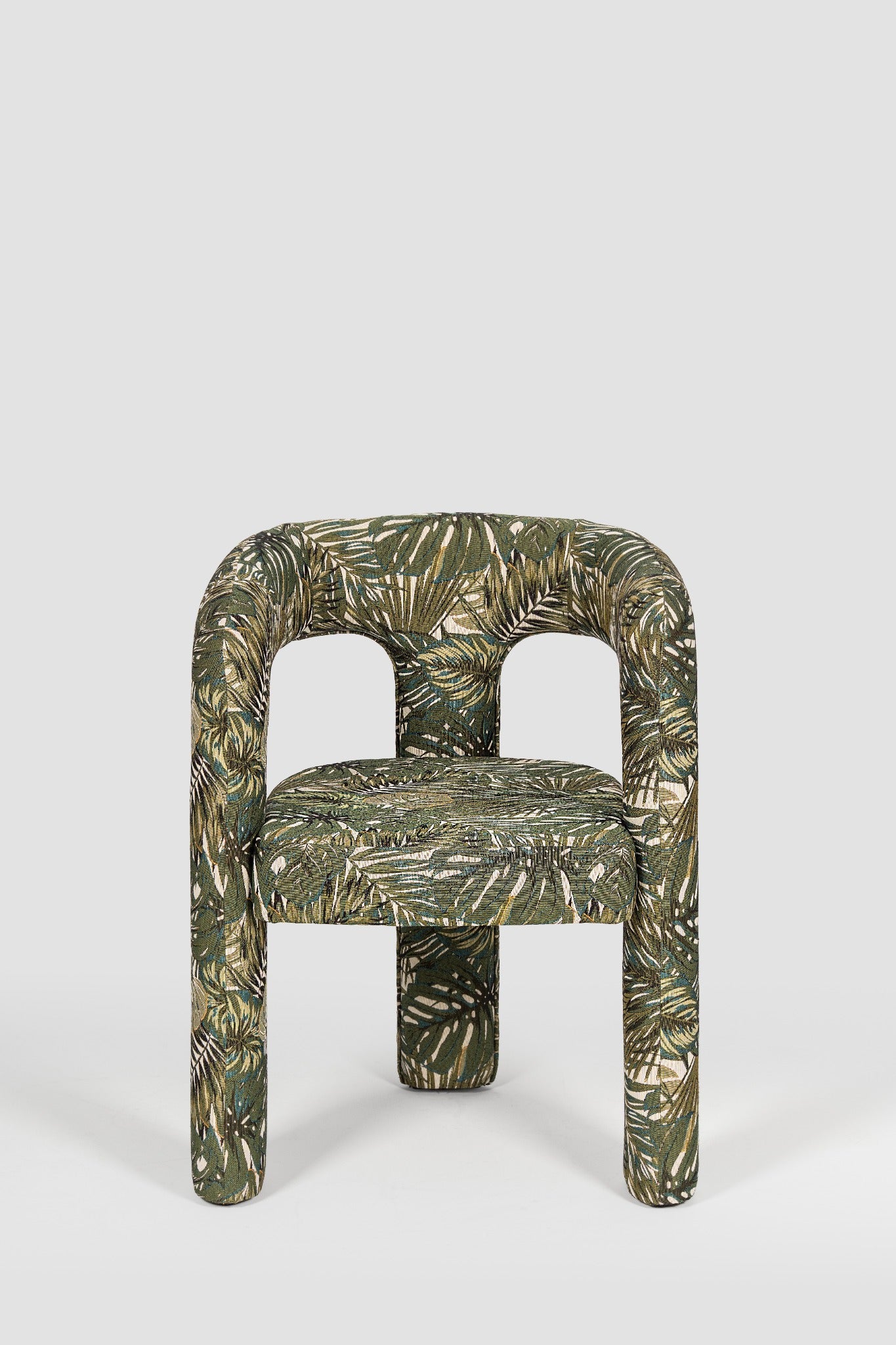 luxury dining chair. custom dining chair. modern dining chair. sculptural dining chair. designer dining chair. high end dining chair. contemporary dining chair. bespoke dining chair. premium seating. architectural dining chair. dining chair. custom luxury dining chair USA. made to order dining chairs. modern sculptural dining chair. high end custom seating for interior designers. luxury restaurant dining chairs.