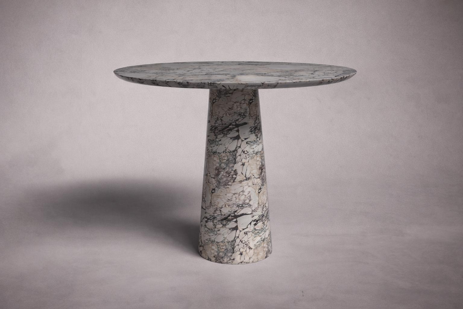 Essence Calacatta Viola Marble Round Table