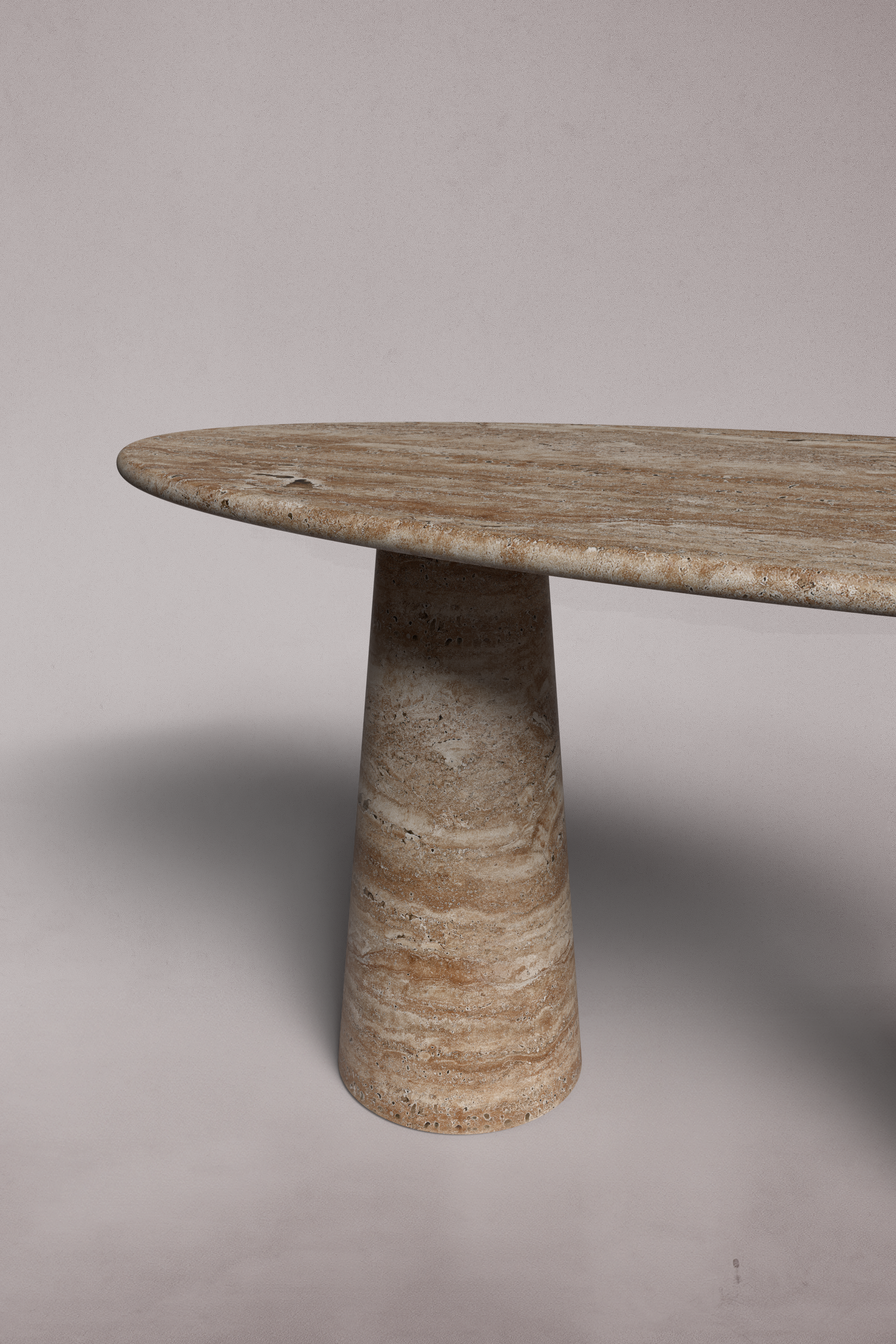 Élégance de Pierre Noche Travertine Oval Dining Table