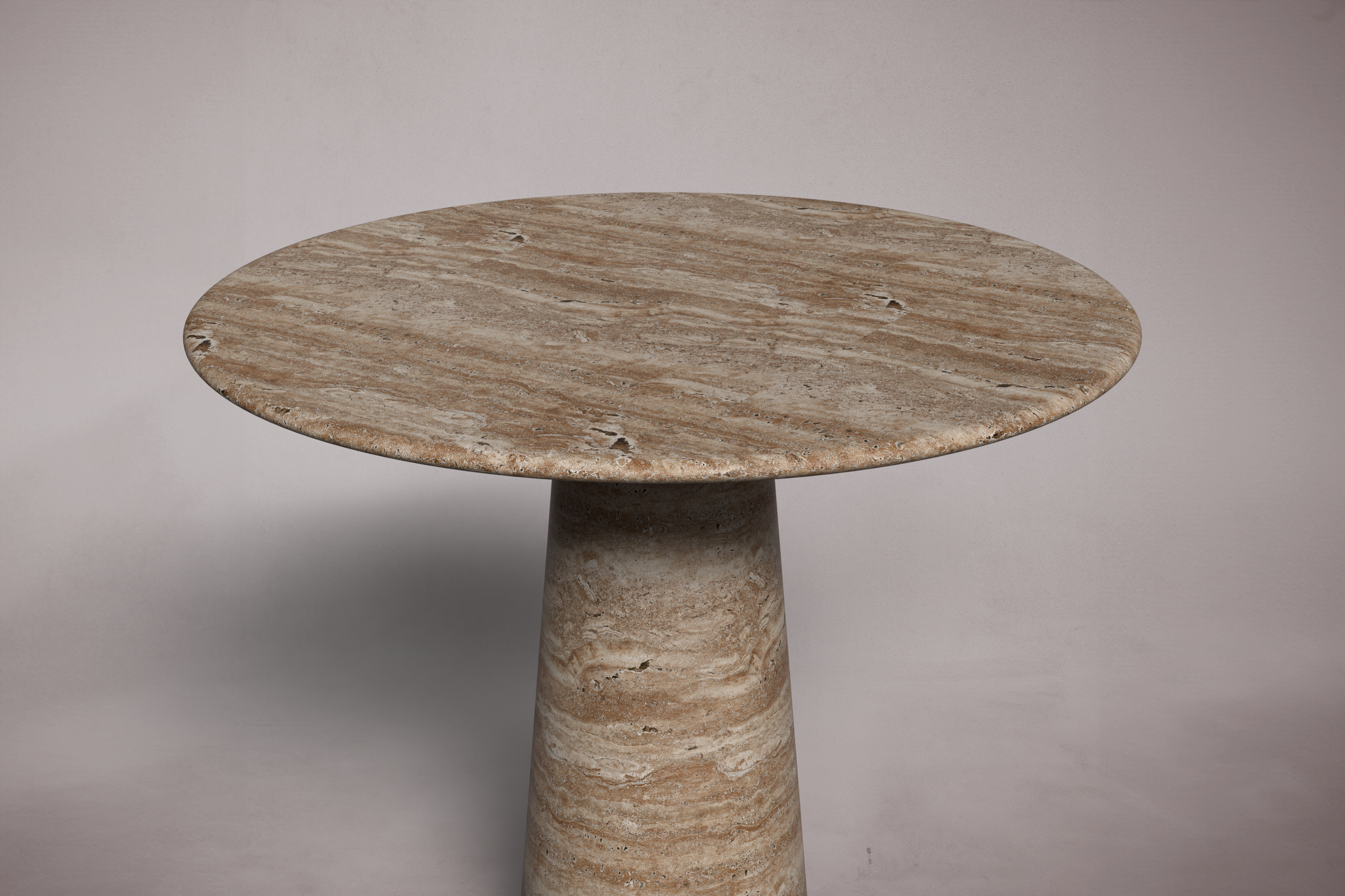 Le Cou Noche Travertine Round Table