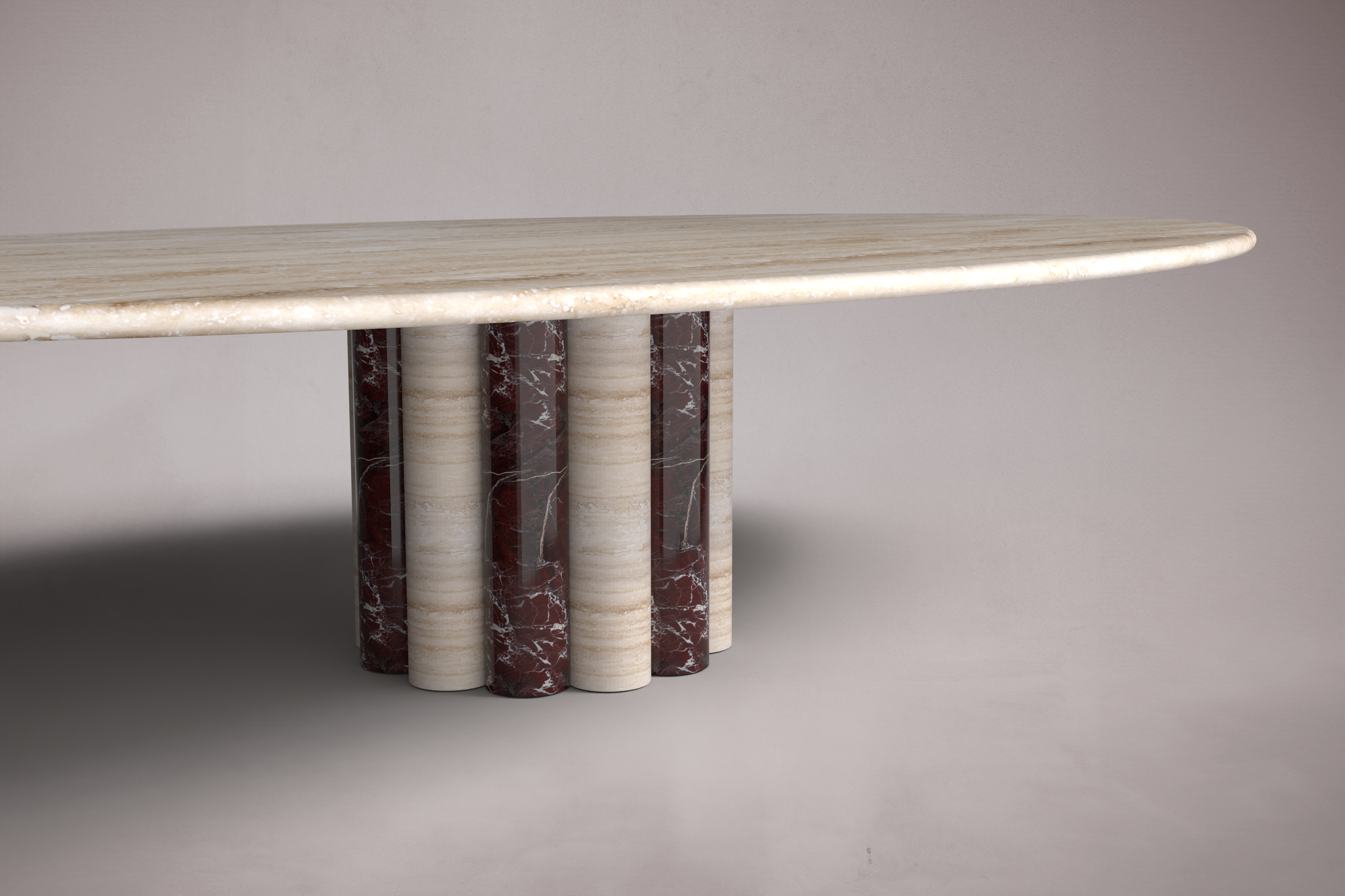 Monolith Ovaler Travertin Esstisch