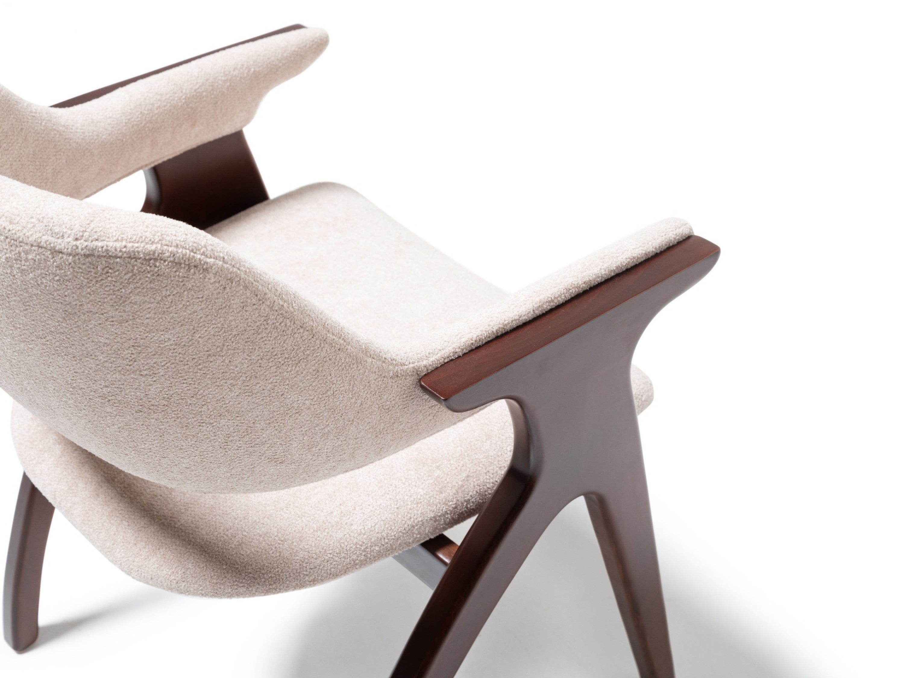 luxury dining chair. custom dining chair. modern dining chair. sculptural dining chair. designer dining chair. high end dining chair. contemporary dining chair. bespoke dining chair. premium seating. architectural dining chair. dining chair. custom luxury dining chair USA. made to order dining chairs. modern sculptural dining chair. high end custom seating for interior designers. luxury restaurant dining chairs.