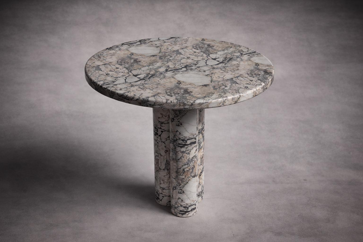 Zade Runder Tisch aus Alexander Black Marmor