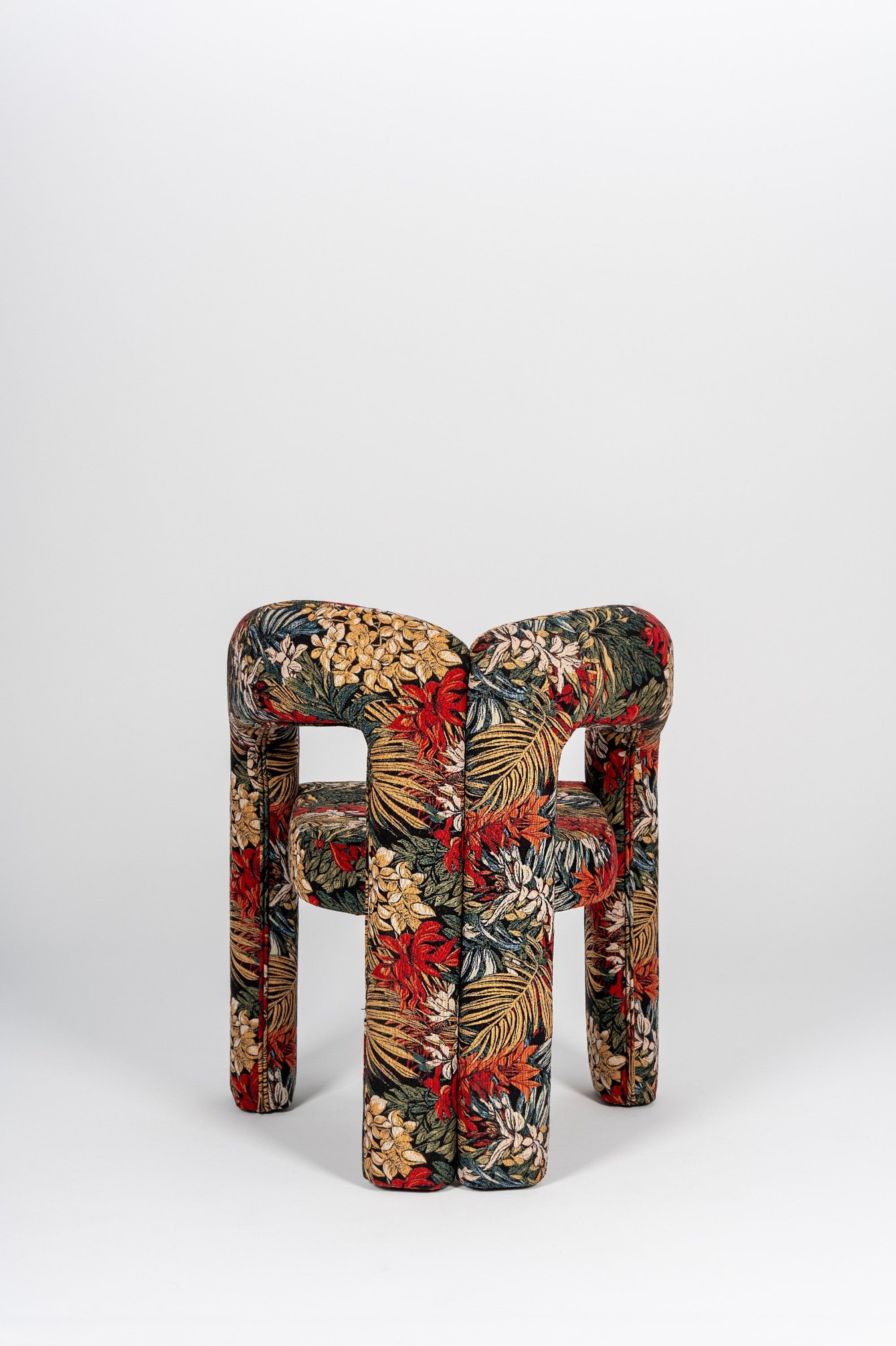 luxury dining chair. custom dining chair. modern dining chair. sculptural dining chair. designer dining chair. high end dining chair. contemporary dining chair. bespoke dining chair. premium seating. architectural dining chair. dining chair. custom luxury dining chair USA. made to order dining chairs. modern sculptural dining chair. high end custom seating for interior designers. luxury restaurant dining chairs.