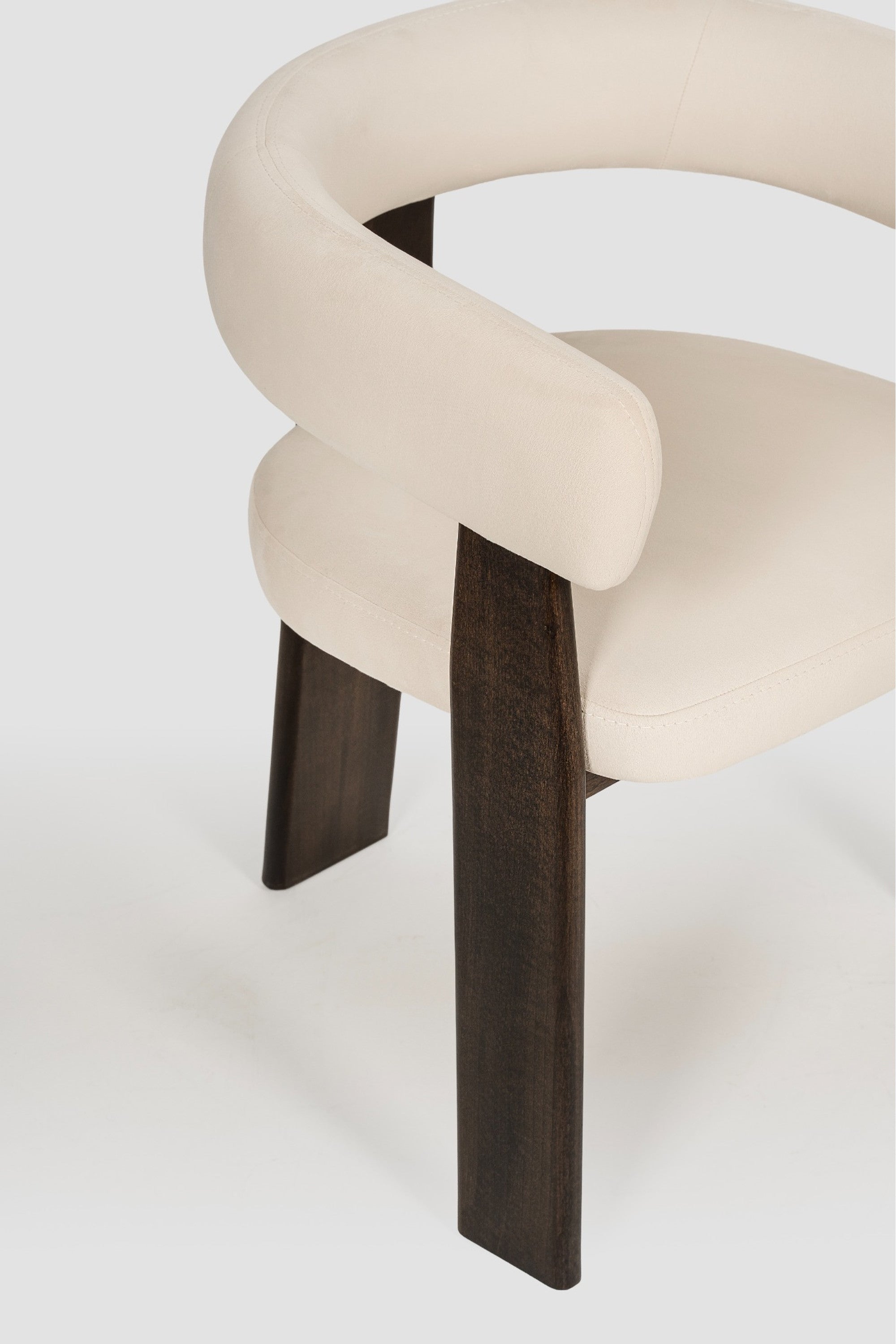 luxury dining chair. custom dining chair. modern dining chair. sculptural dining chair. designer dining chair. high end dining chair. contemporary dining chair. bespoke dining chair. premium seating. architectural dining chair. dining chair. custom luxury dining chair USA. made to order dining chairs. modern sculptural dining chair. high end custom seating for interior designers. luxury restaurant dining chairs.