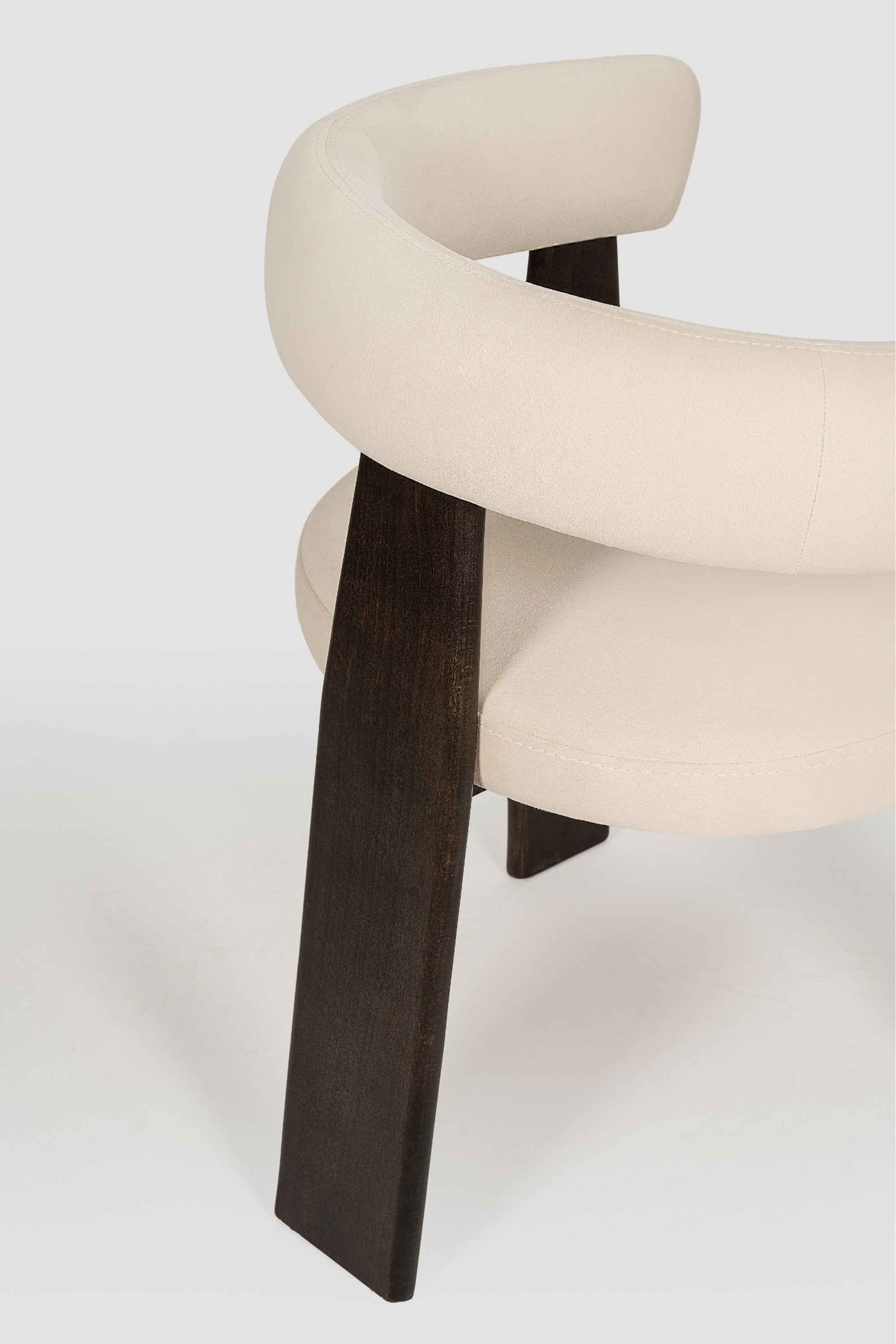 luxury dining chair. custom dining chair. modern dining chair. sculptural dining chair. designer dining chair. high end dining chair. contemporary dining chair. bespoke dining chair. premium seating. architectural dining chair. dining chair. custom luxury dining chair USA. made to order dining chairs. modern sculptural dining chair. high end custom seating for interior designers. luxury restaurant dining chairs.