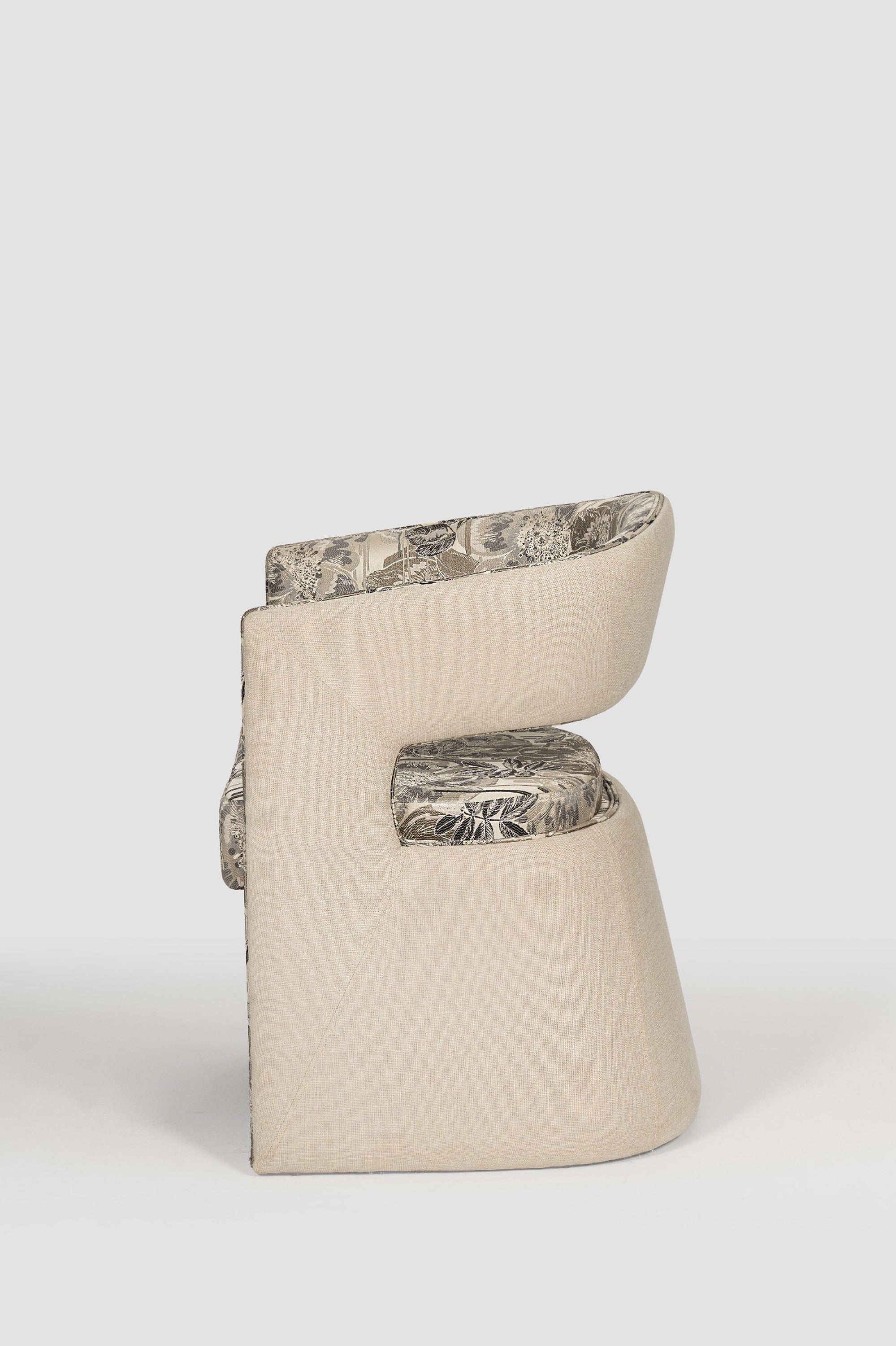 luxury dining chair. custom dining chair. modern dining chair. sculptural dining chair. designer dining chair. high end dining chair. contemporary dining chair. bespoke dining chair. premium seating. architectural dining chair. dining chair. custom luxury dining chair USA. made to order dining chairs. modern sculptural dining chair. high end custom seating for interior designers. luxury restaurant dining chairs.