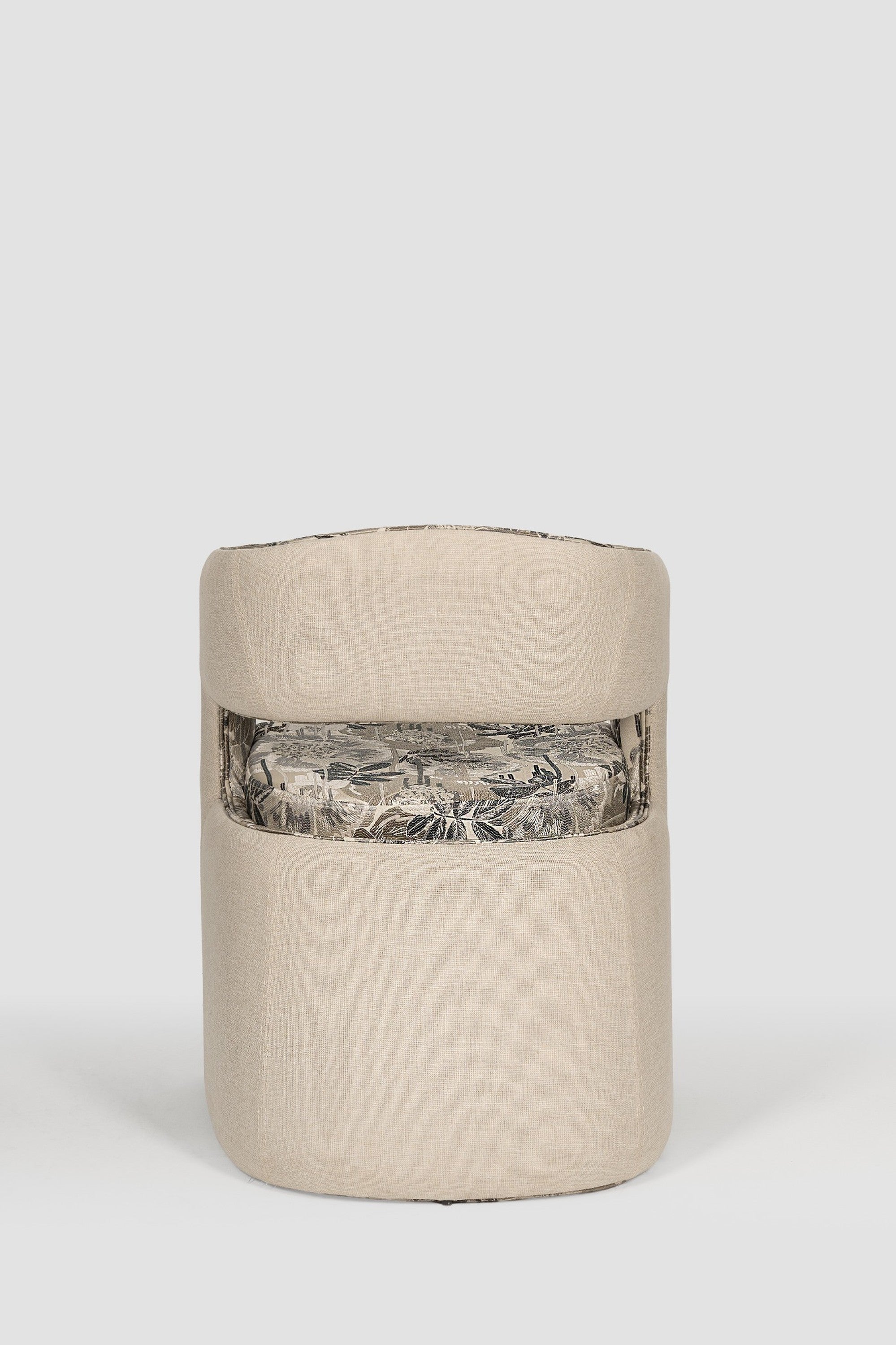 luxury dining chair. custom dining chair. modern dining chair. sculptural dining chair. designer dining chair. high end dining chair. contemporary dining chair. bespoke dining chair. premium seating. architectural dining chair. dining chair. custom luxury dining chair USA. made to order dining chairs. modern sculptural dining chair. high end custom seating for interior designers. luxury restaurant dining chairs.