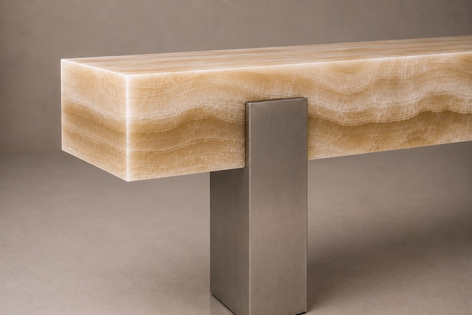 Gamme Konsolentisch aus Calacatta Viola Marmor